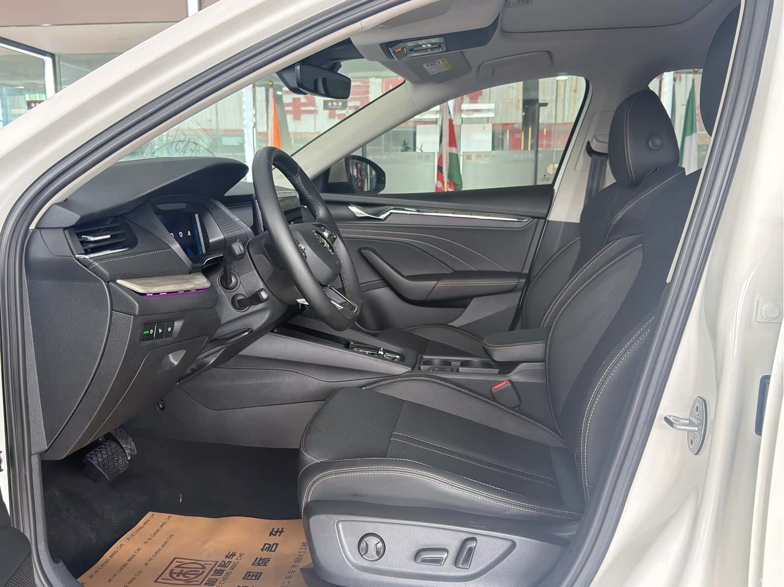 Skoda Octavia, 2023 4