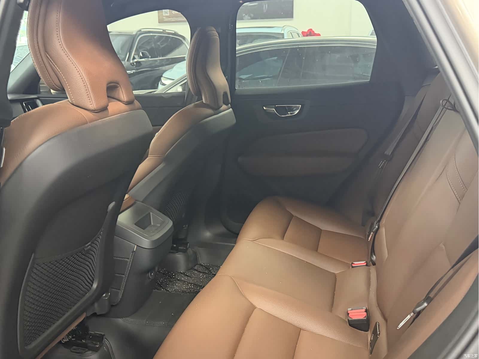 Volvo XC60, 2024 6