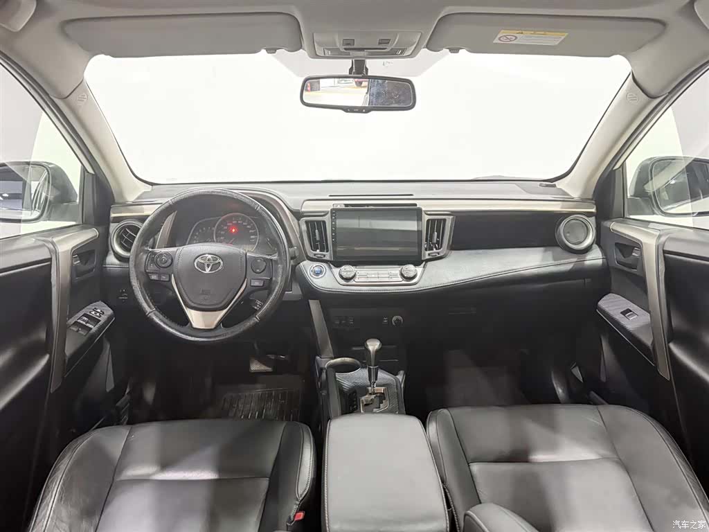 Toyota RAV4, 2013 11