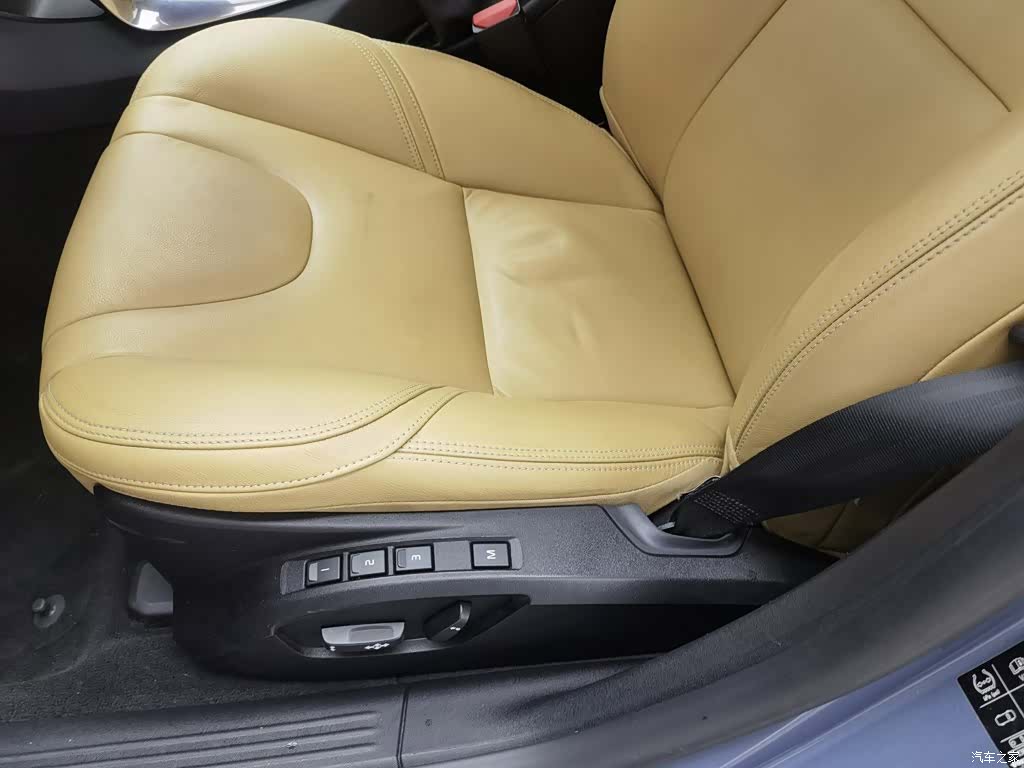 Volvo V40, 2017 20