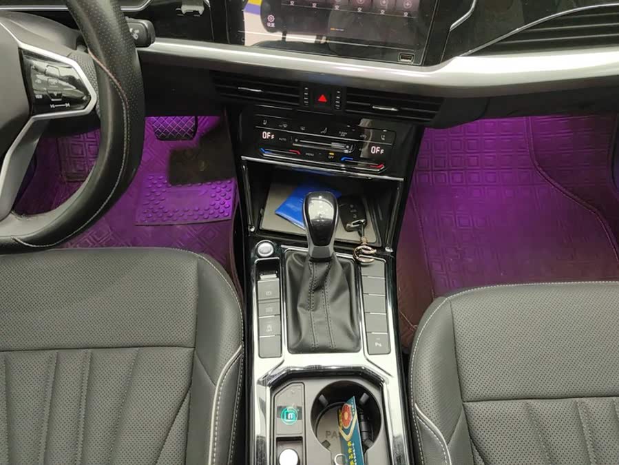 Volkswagen Passat 2024, фото 16