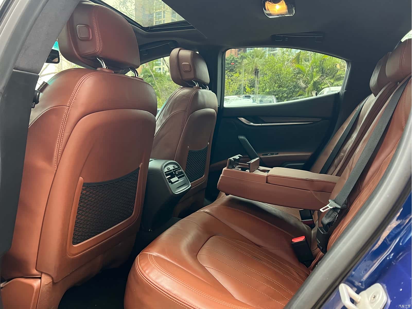 Maserati Ghibli, 2015 7