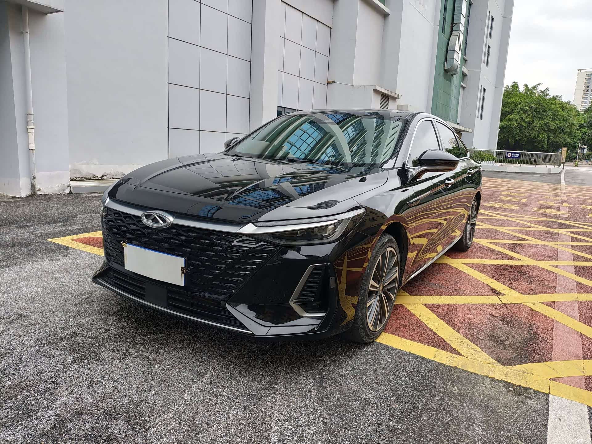 Chery Arrizo 8, 2022 3