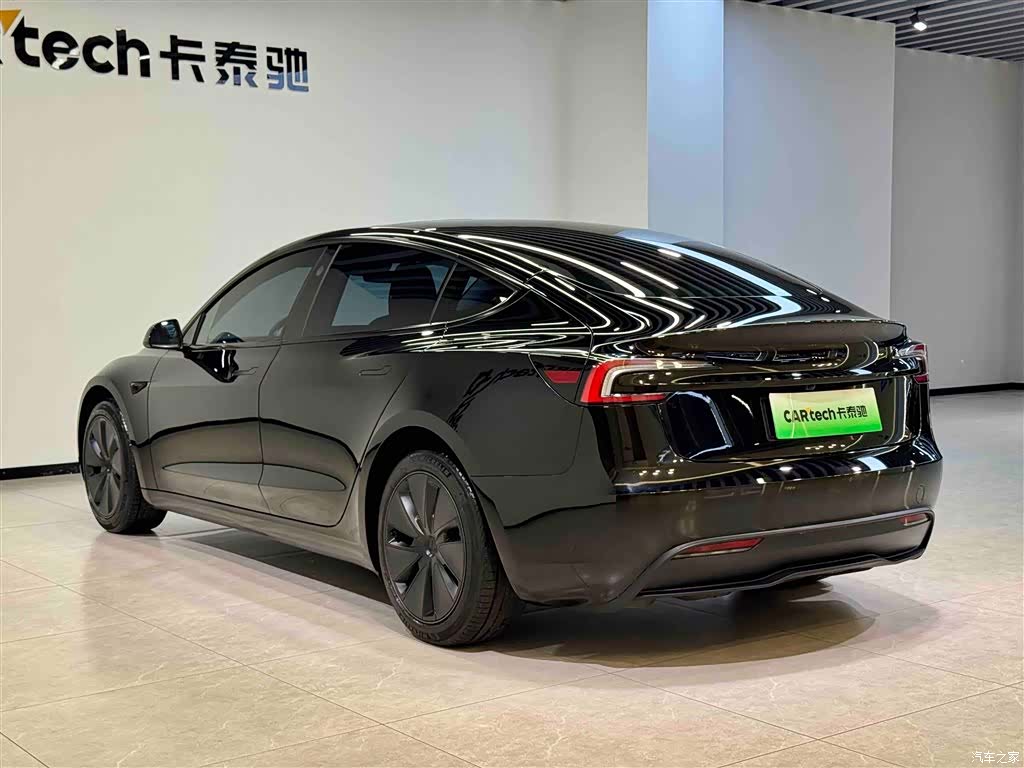 Tesla Model 3, 2024 6