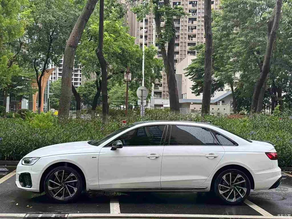 Audi A4L, 2023 3