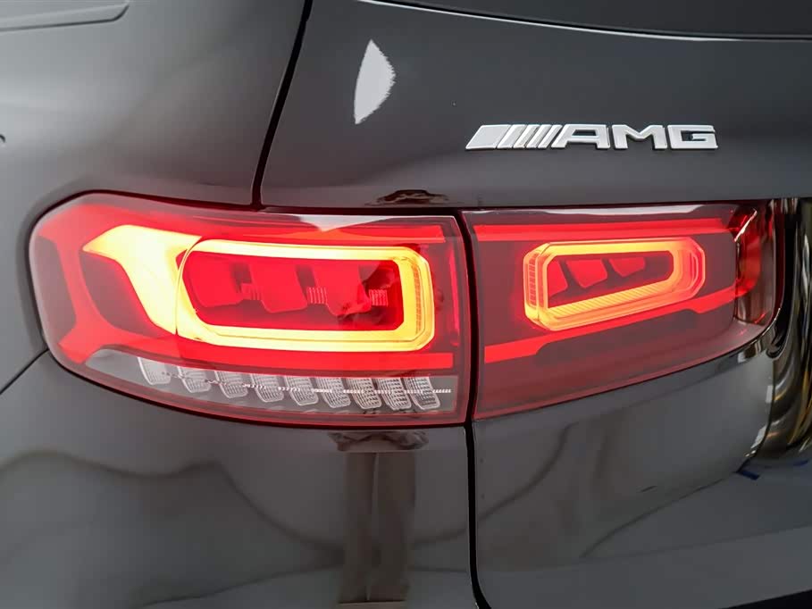 Mercedes-Benz GLB AMG