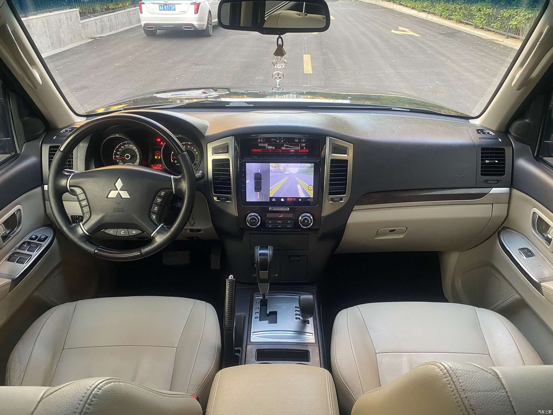 Mitsubishi Pajero, 2019 7
