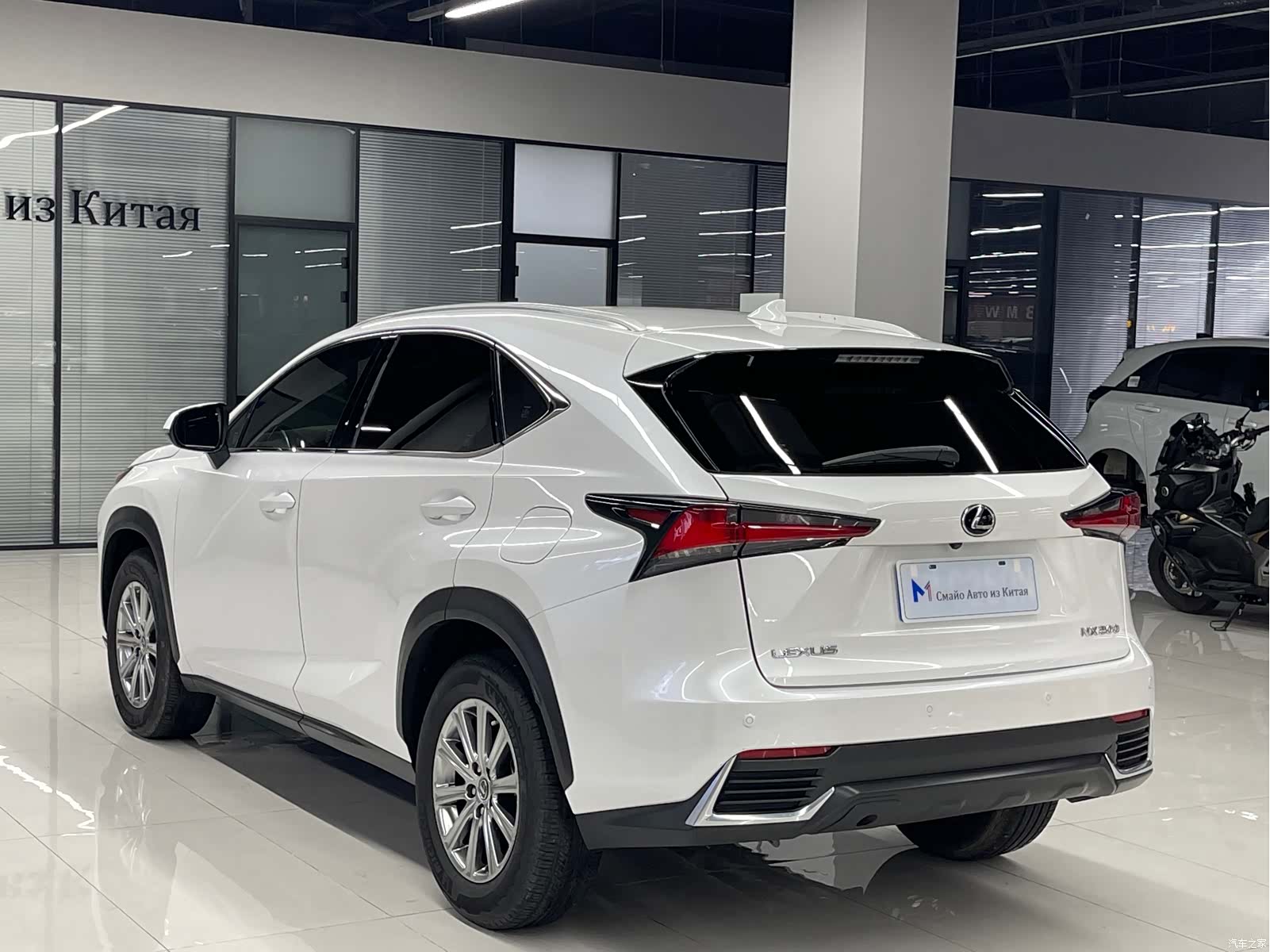 Lexus NX, 2018 все фото