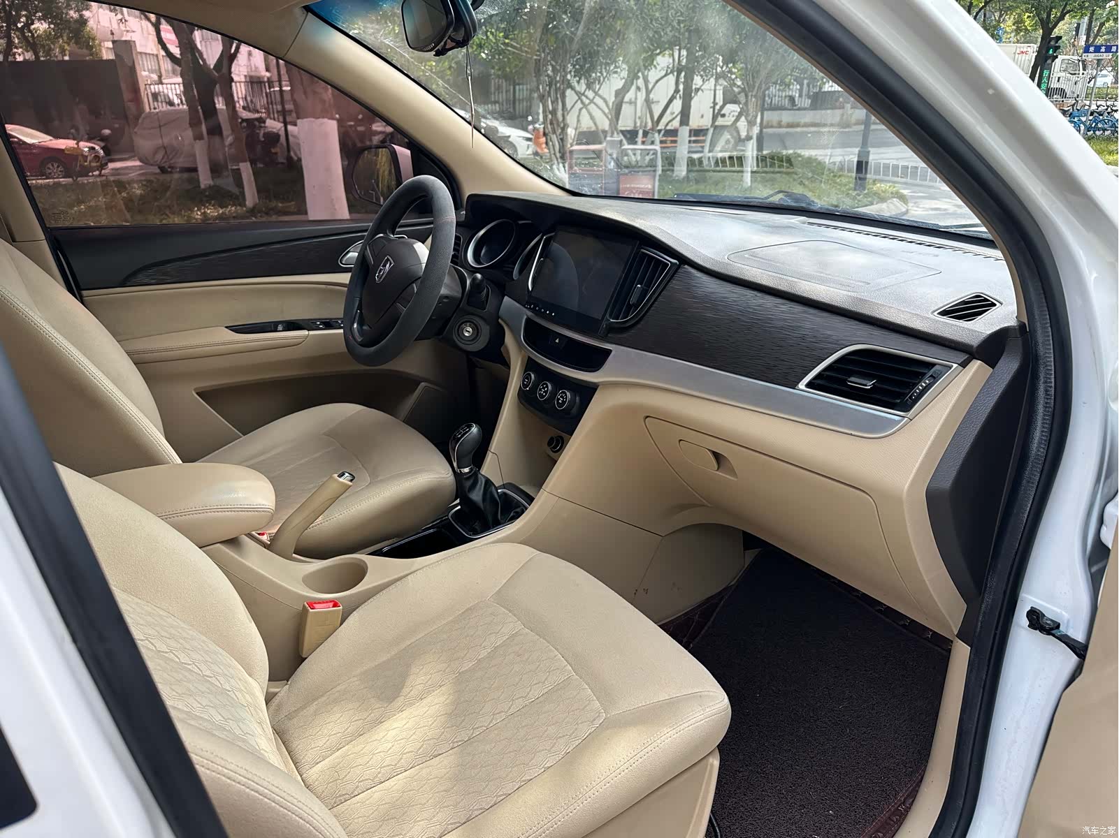 Wuling 730, 2018 18