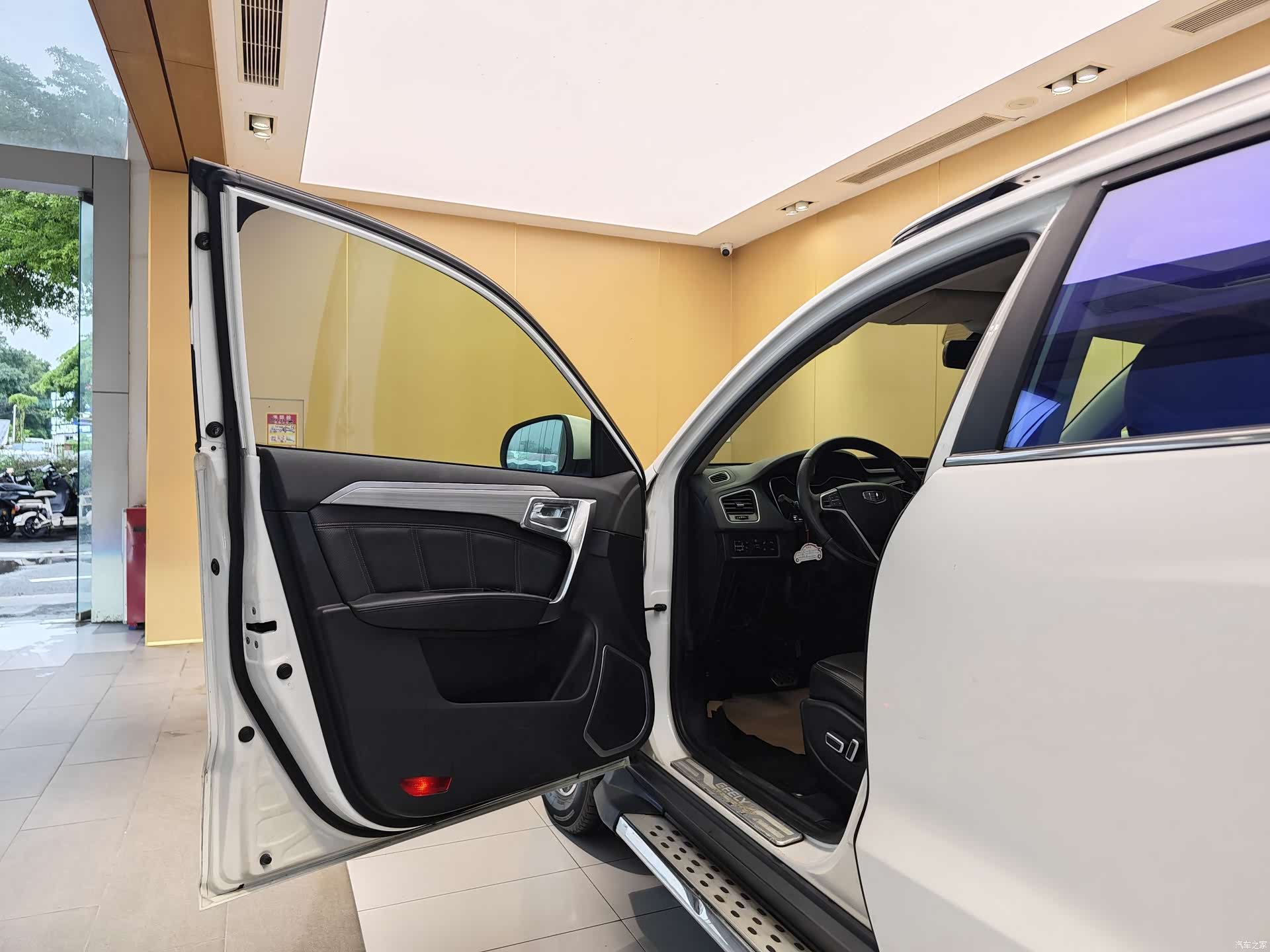 Geely X6, 2016 7