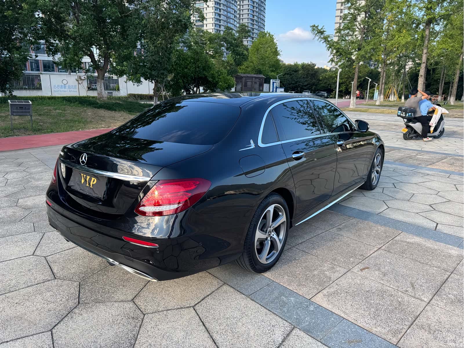 Mercedes-Benz E-Class, 2019 14