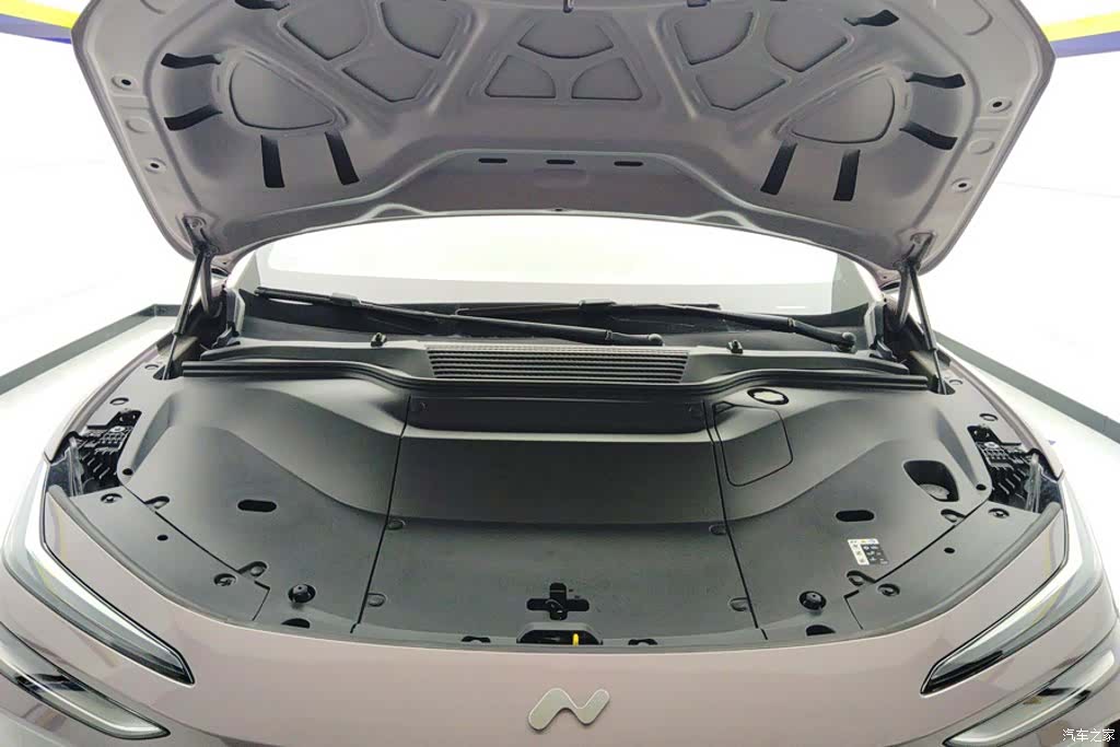 NIO L60, 2025 10