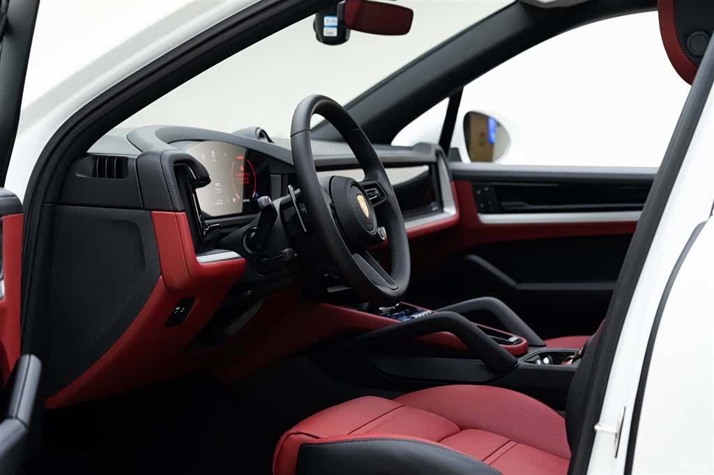 Porsche Cayenne, 2024 10