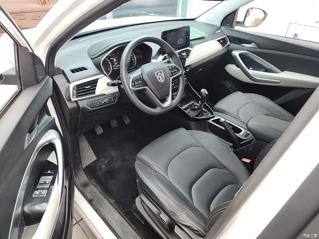 Wuling 530, 2019 16