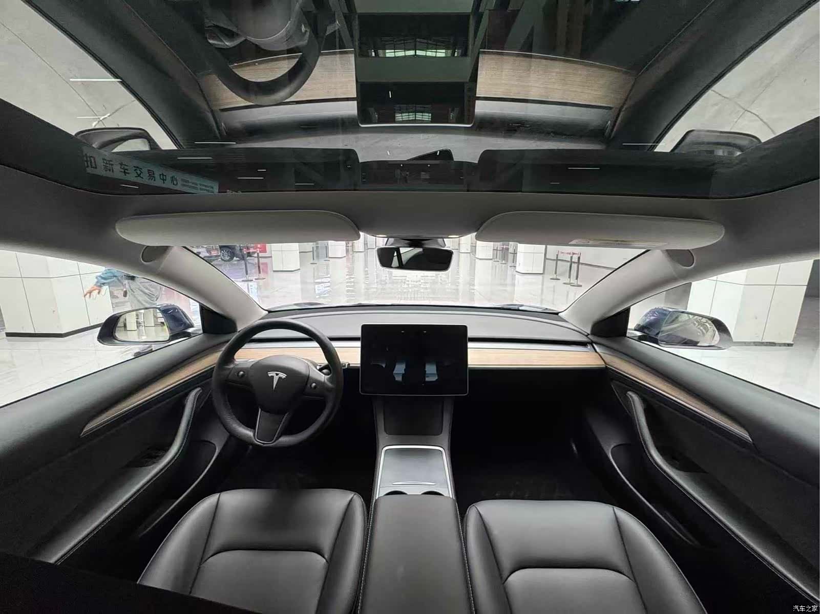 Tesla Model 3, 2021 11