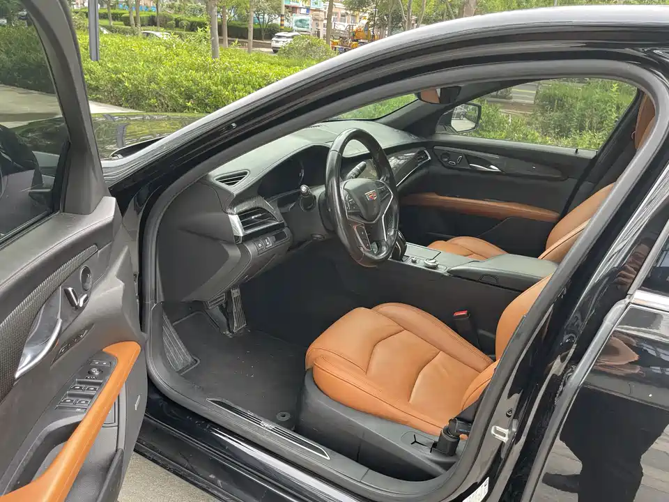 Cadillac CT6