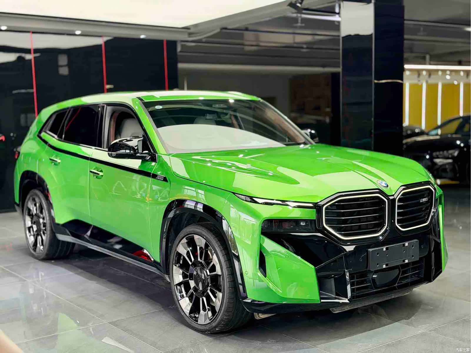BMW XM, 2024 2