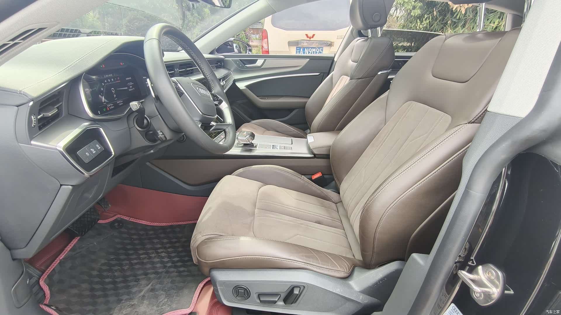Audi A7L, 2023 4
