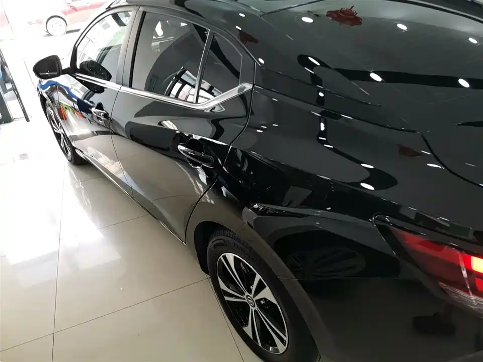 Nissan Xuan Yi Nissan Xuan Yi