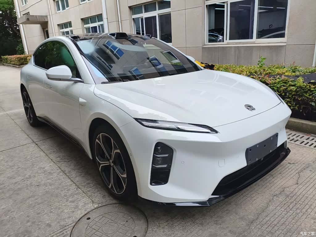 NIO ET5, 2025 4