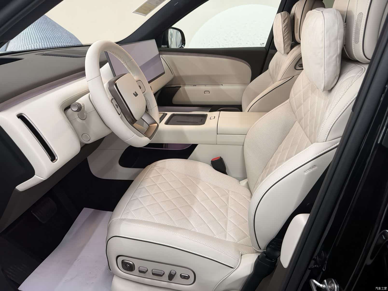 Li Auto L8, 2026 все фото