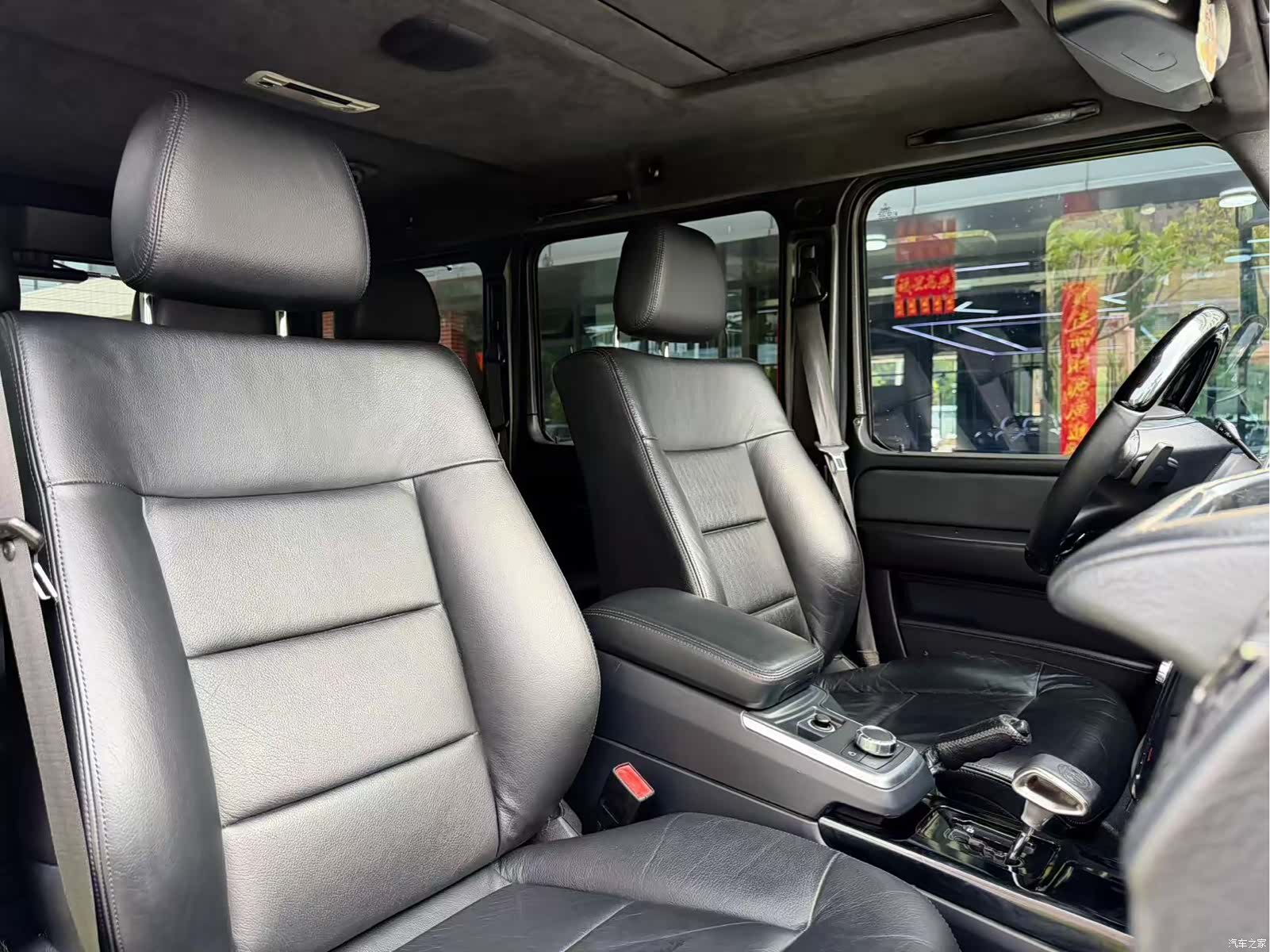 Mercedes-Benz G-Class, 2011 7