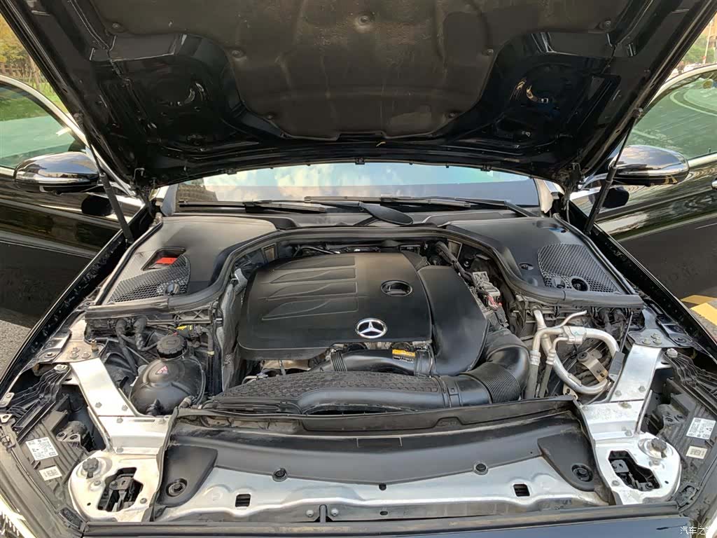Mercedes-Benz E-Class, 2022 15