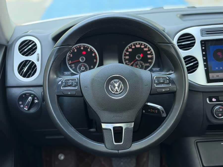 Volkswagen Tiguan 2018, фото 13