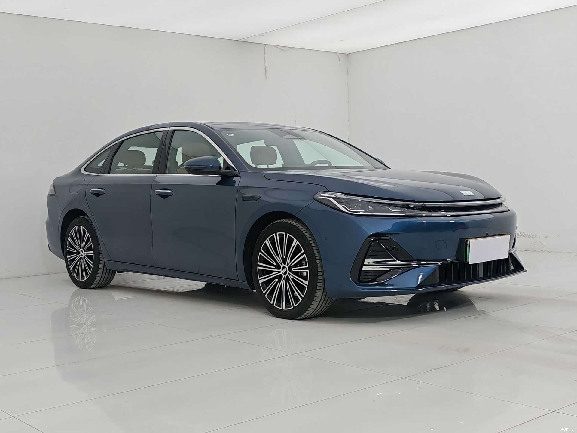 Geely A7, 2025 3
