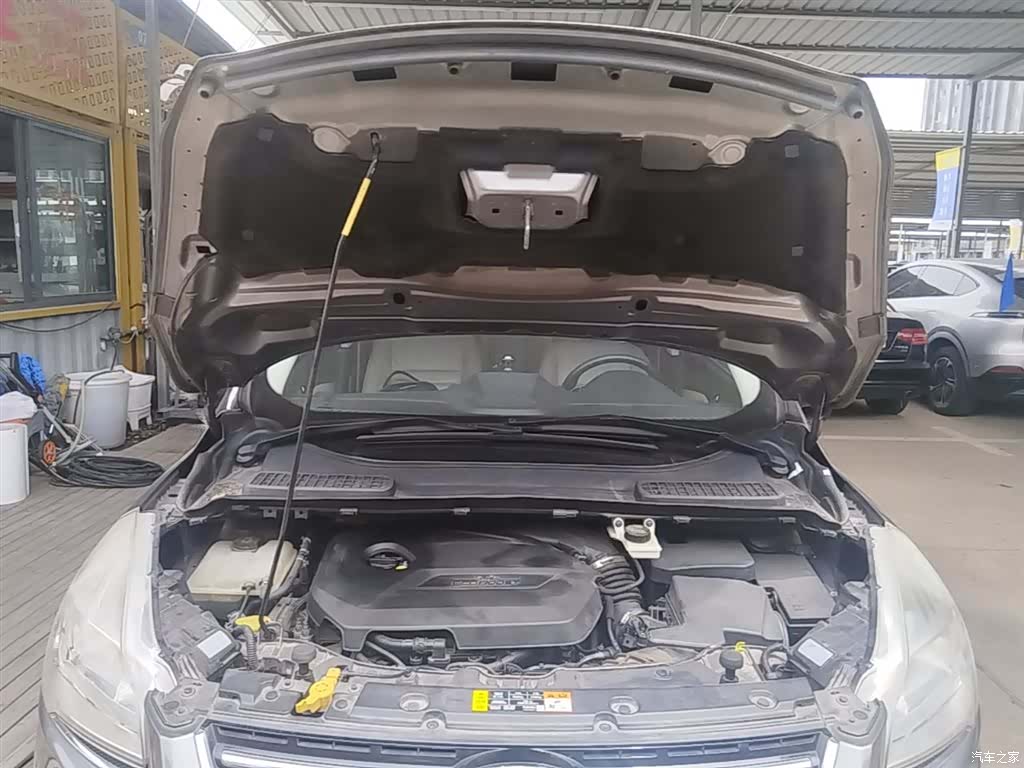 Ford Kuga, 2014 19