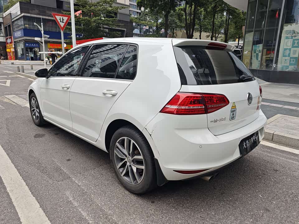 Volkswagen golf