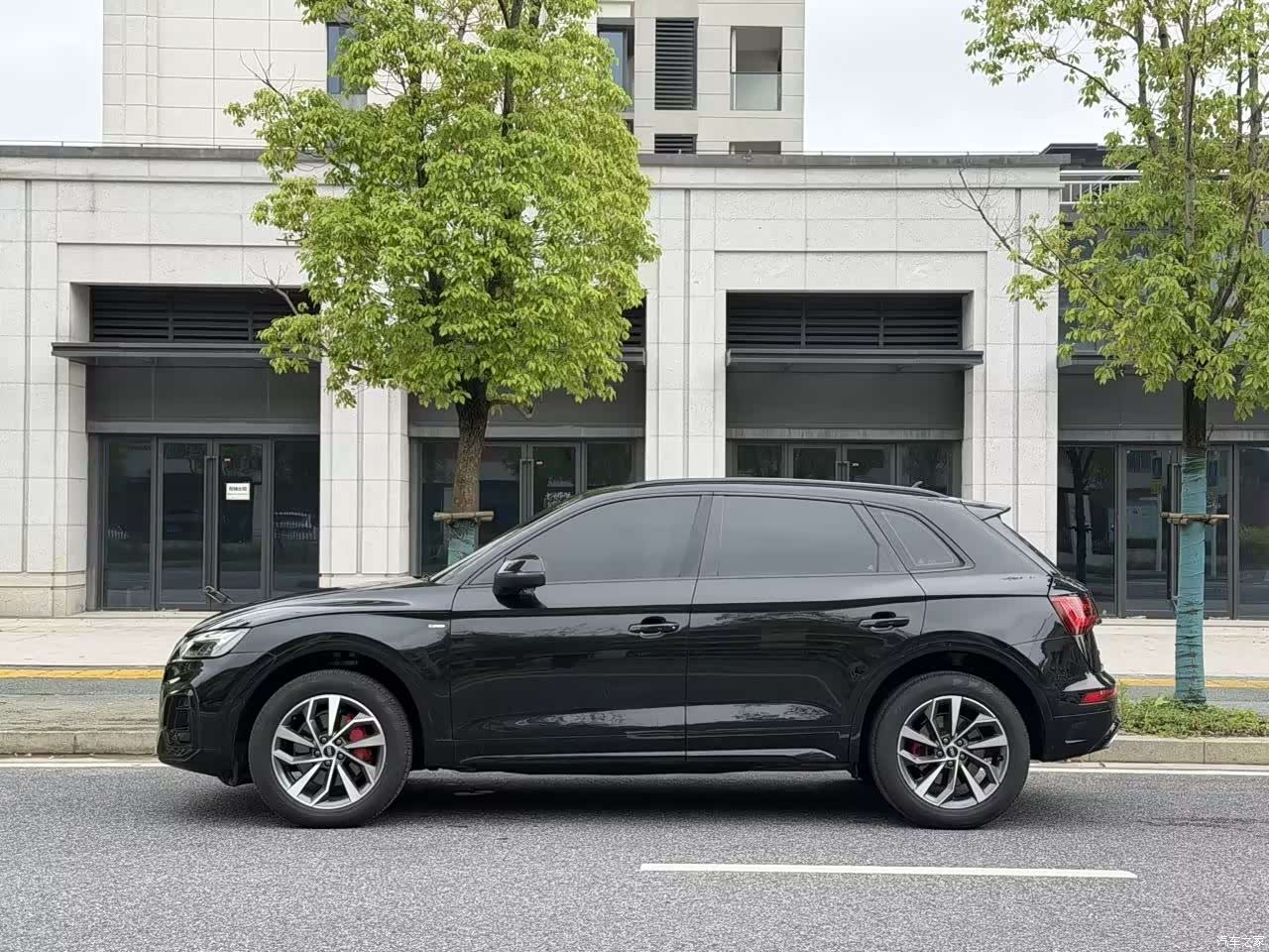 Audi Q5L, 2024 3