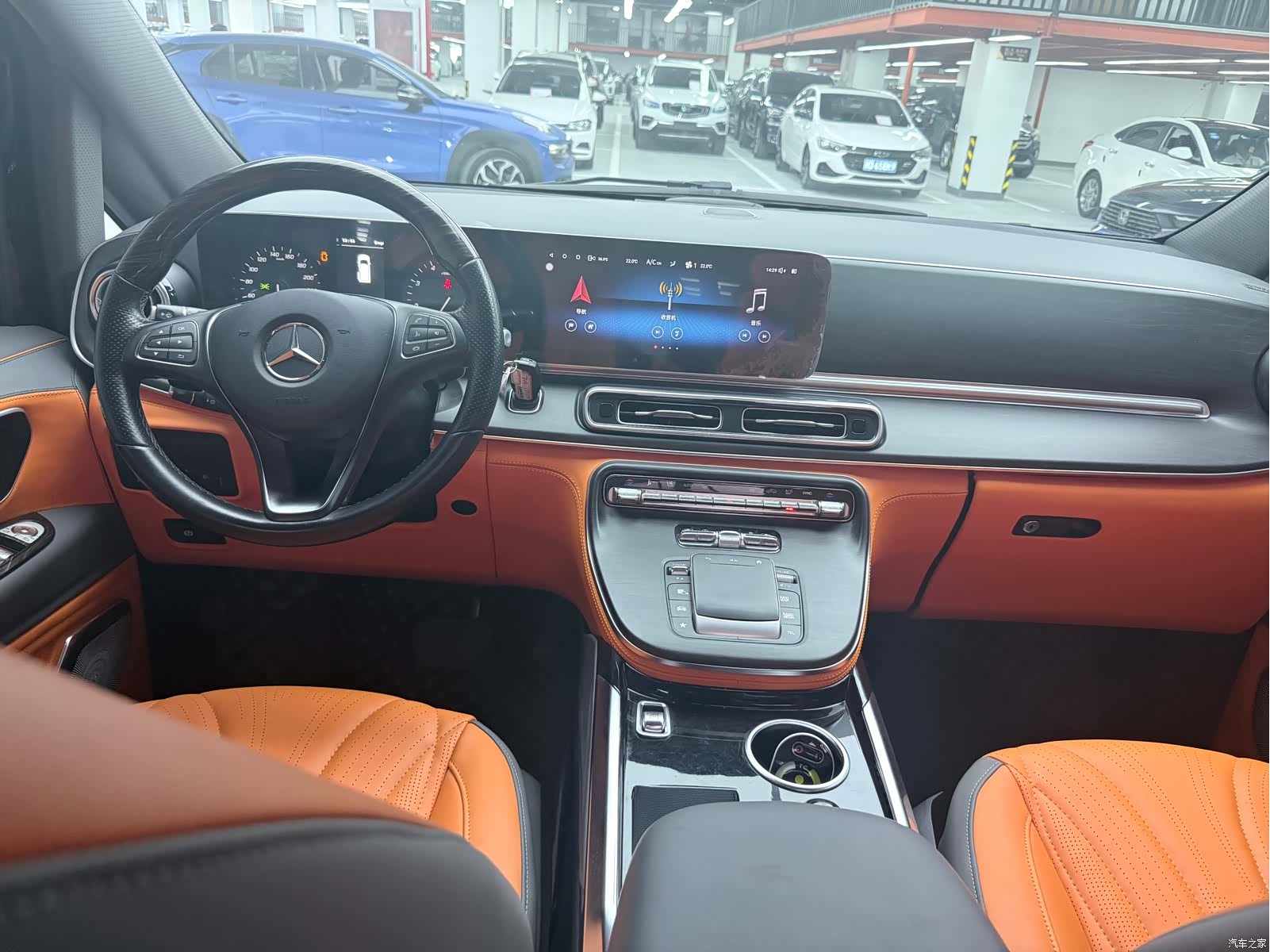 Mercedes-Benz 7, 2021 10