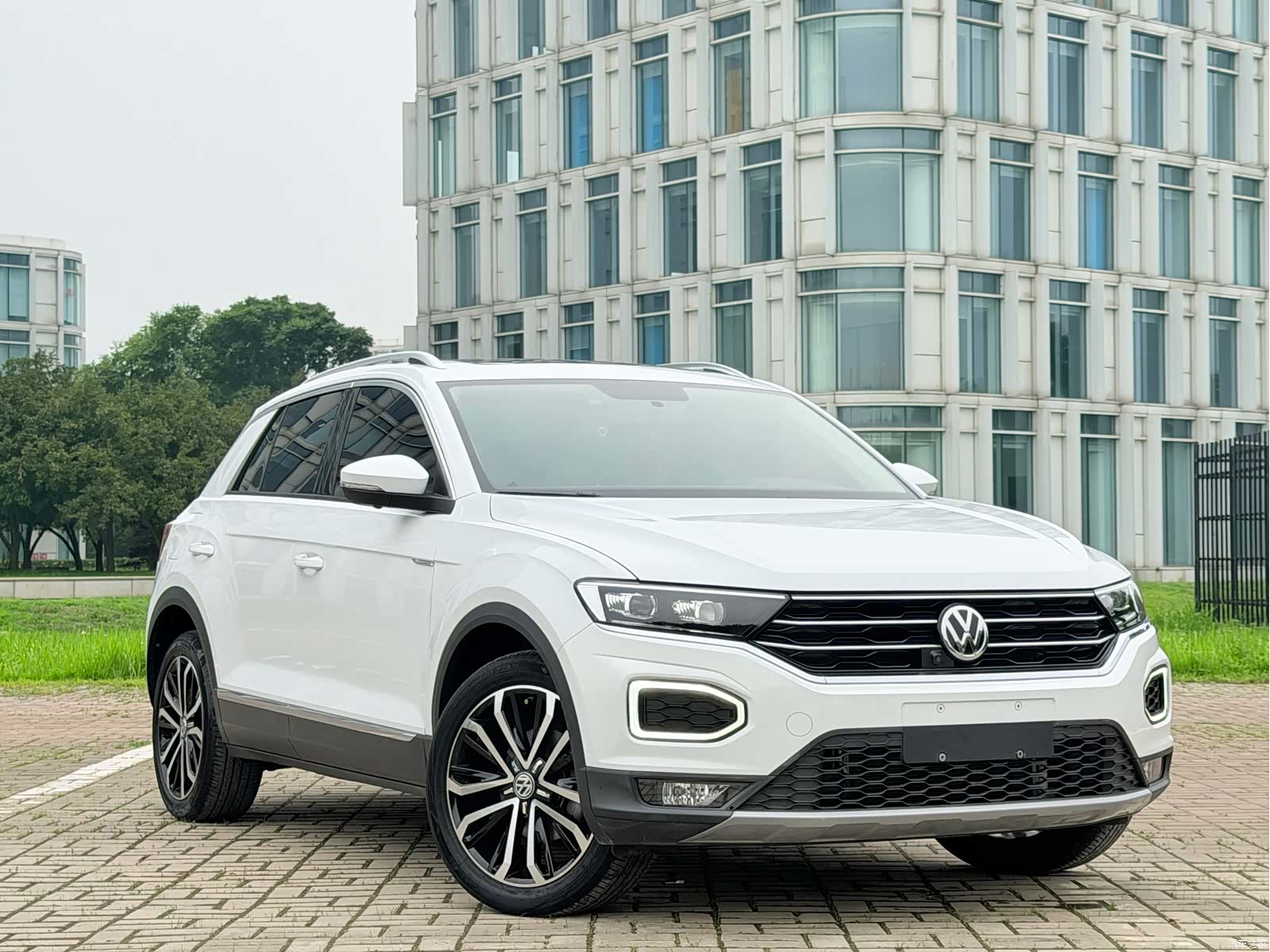 Volkswagen T-ROC, 2019 3