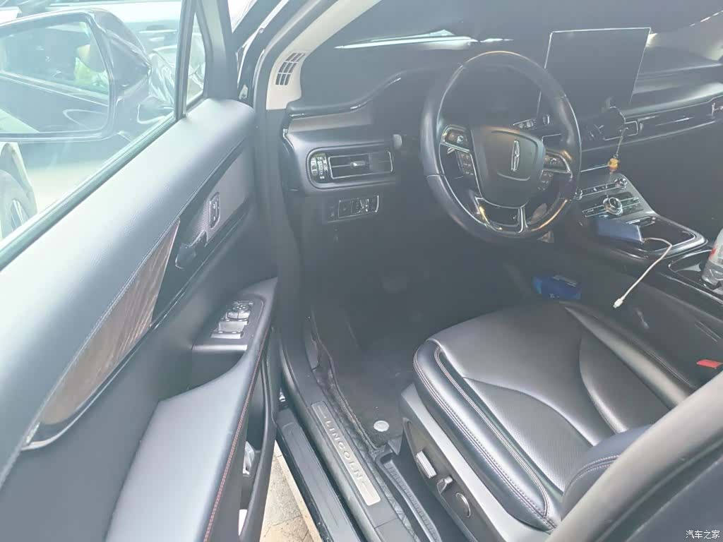 Lincoln Nautilus, 2021 12