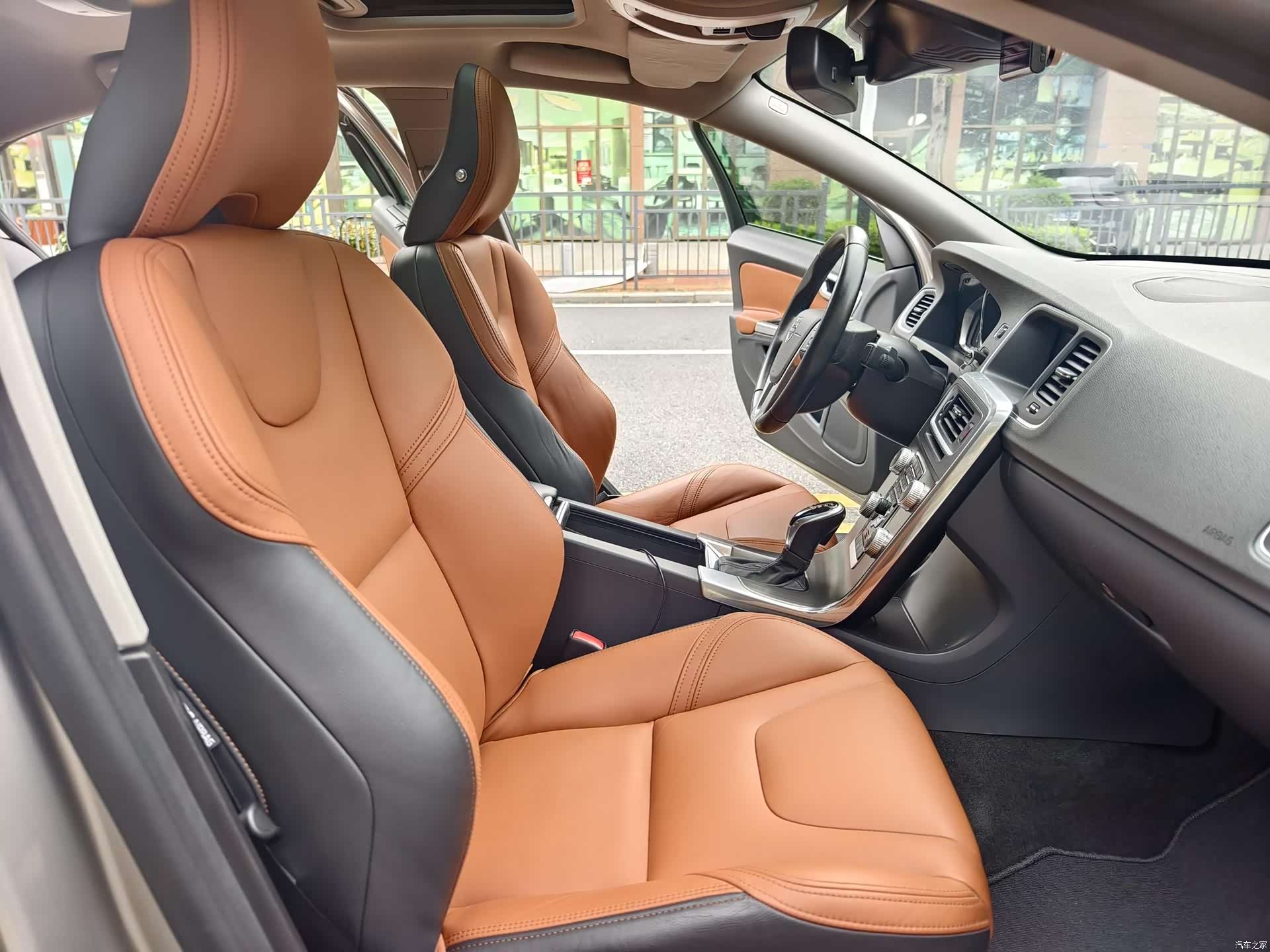 Volvo S60, 2015 13