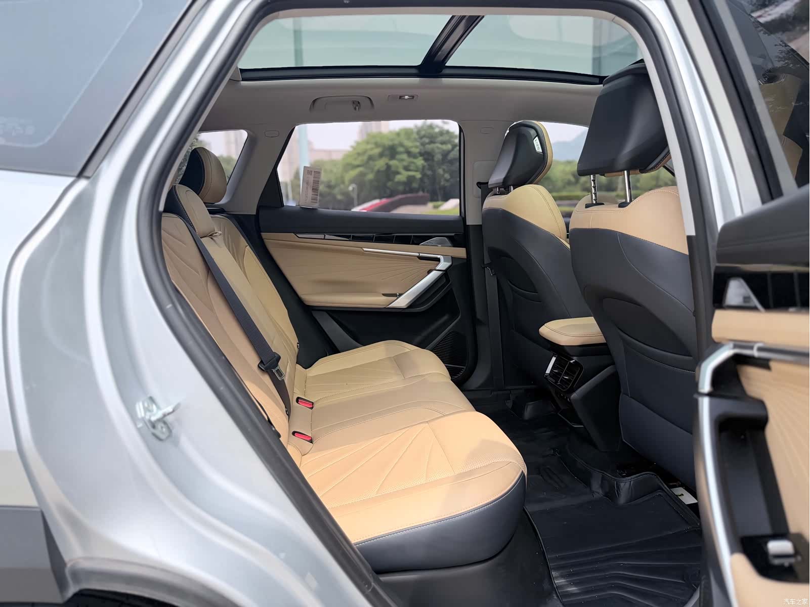 Geely Boyue, 2022 12