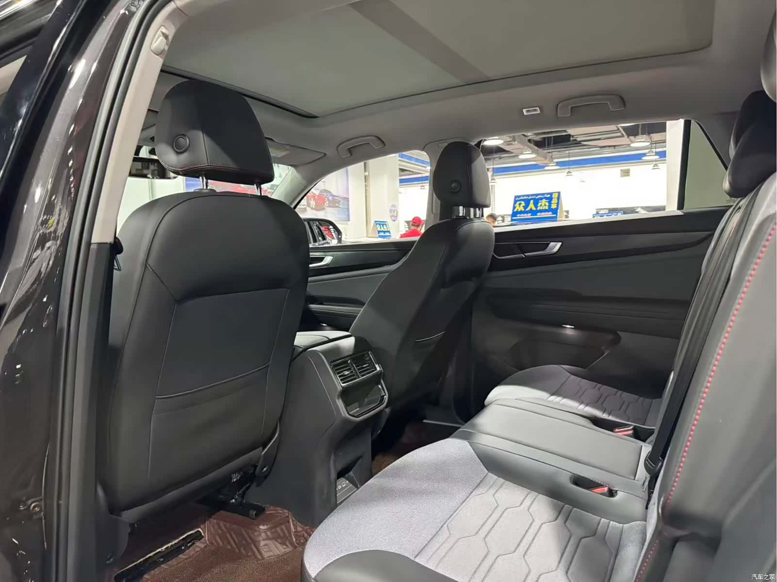 Volkswagen Teramont X, 2021 9