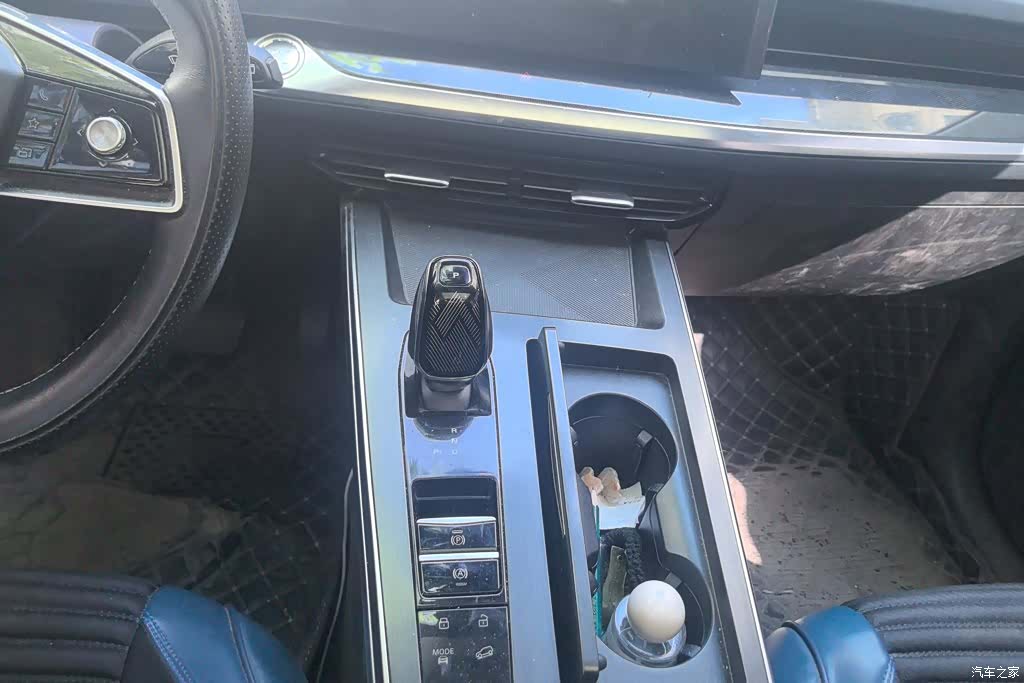 Roewe RX5, 2023 16
