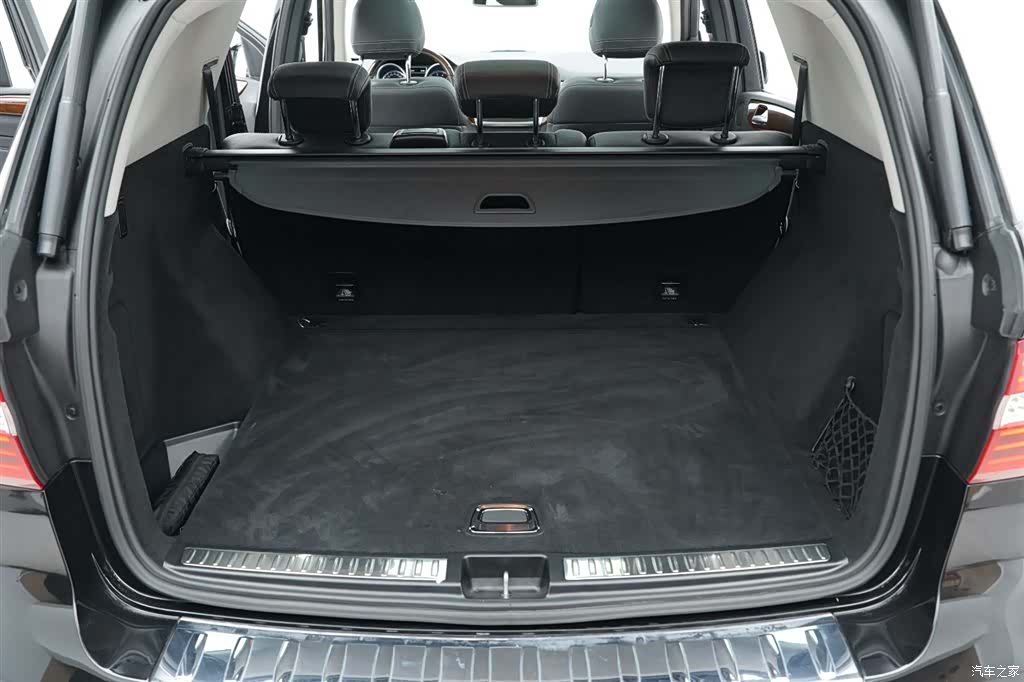 Mercedes-Benz M-Class, 2015 23