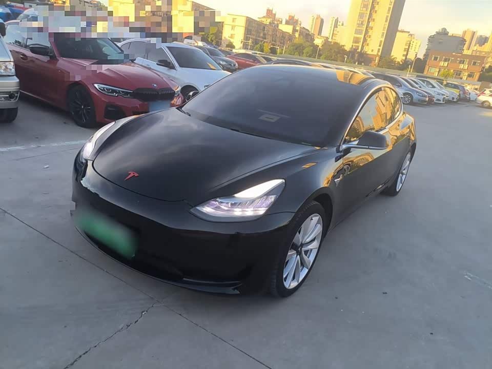Tesla Model 3 Tesla Model 3