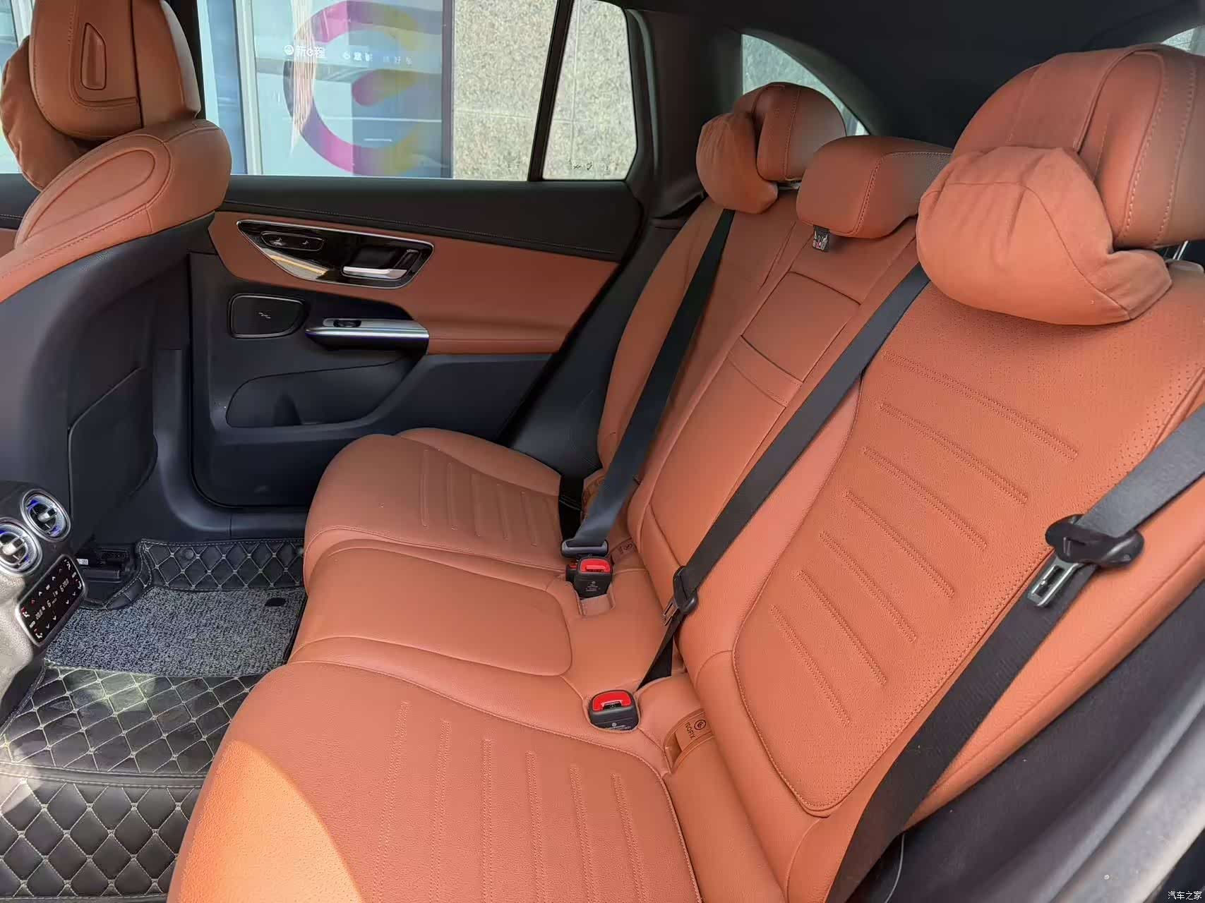 Mercedes-Benz GLC, 2024 6