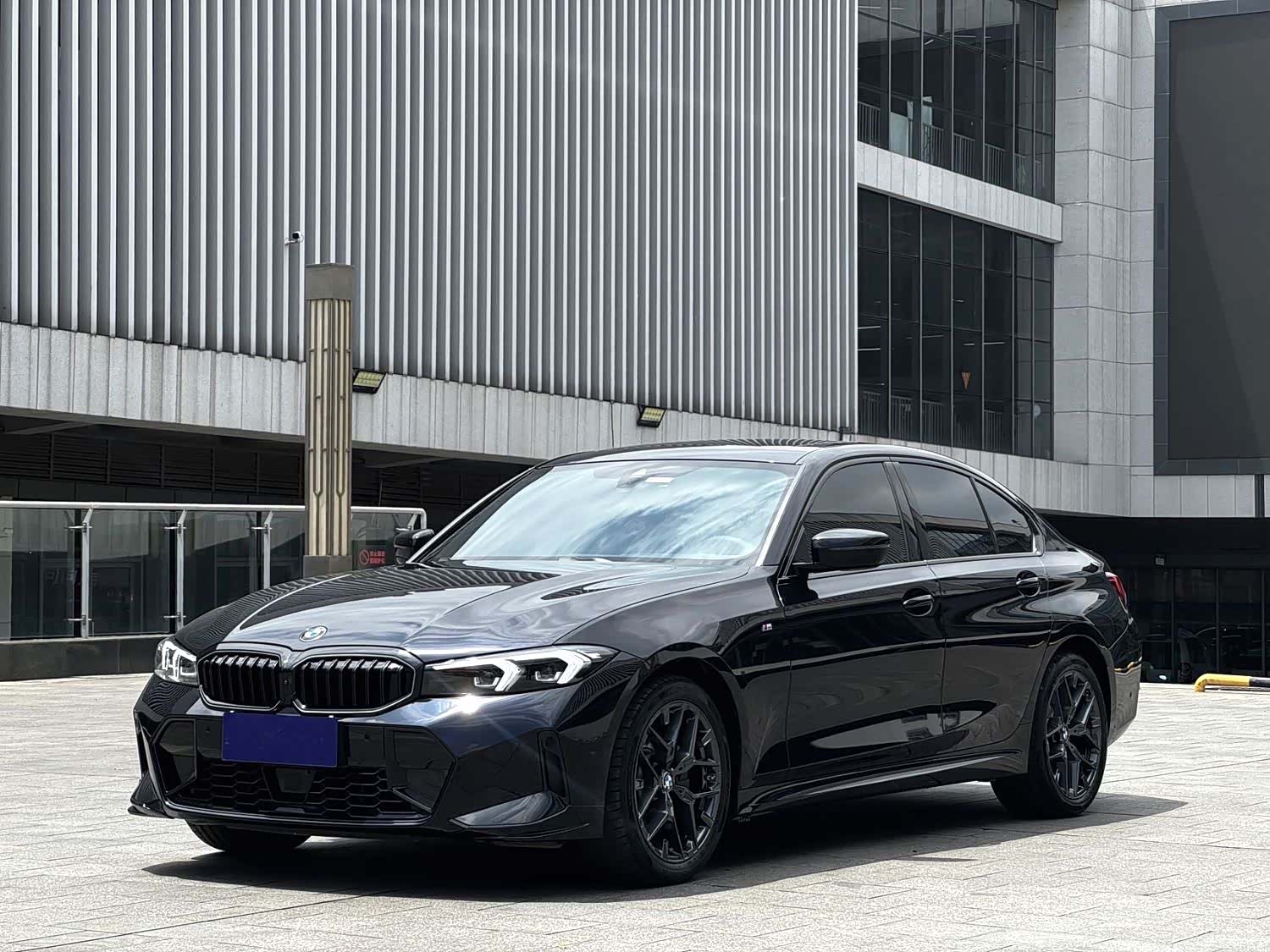 BMW 3 Series, 2025 1
