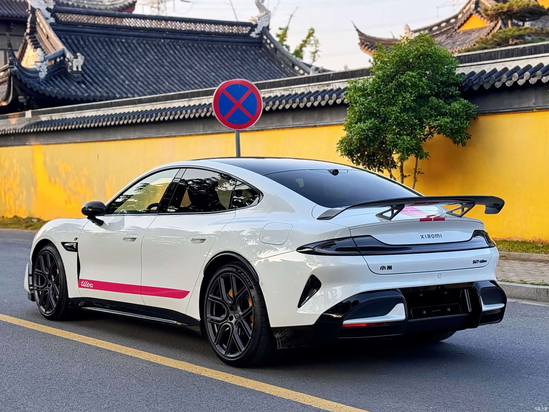 Xiaomi SU7, 2025 11