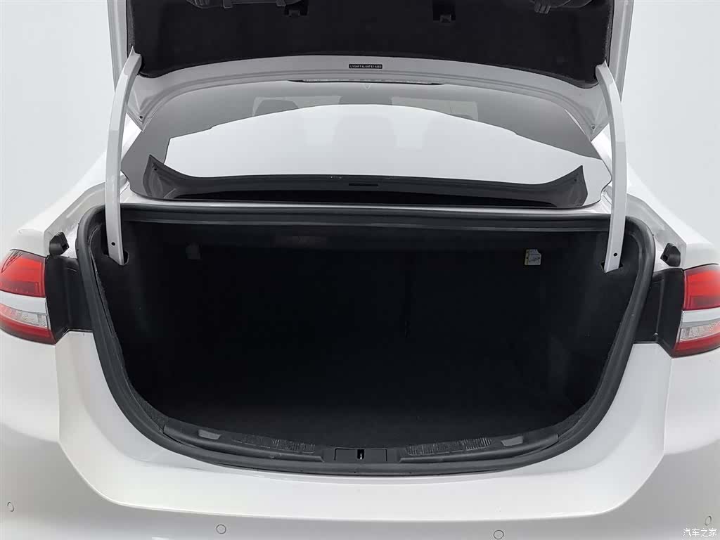 Ford Mondeo, 2017 16