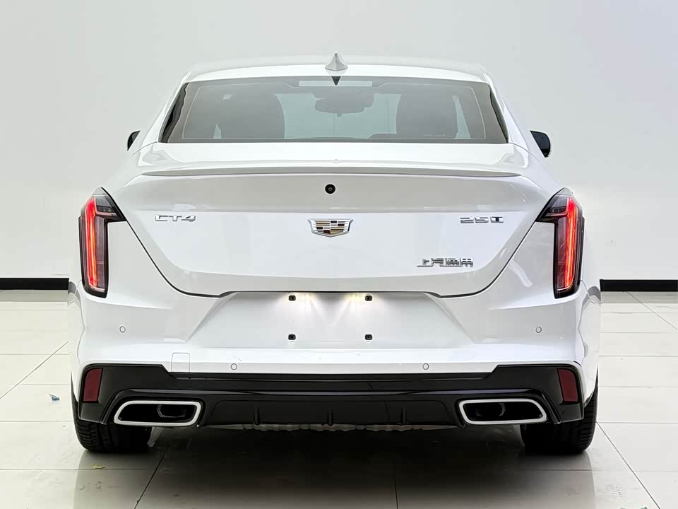 Cadillac CT4