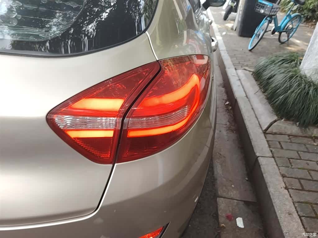 Geely Emgrand, 2017 8