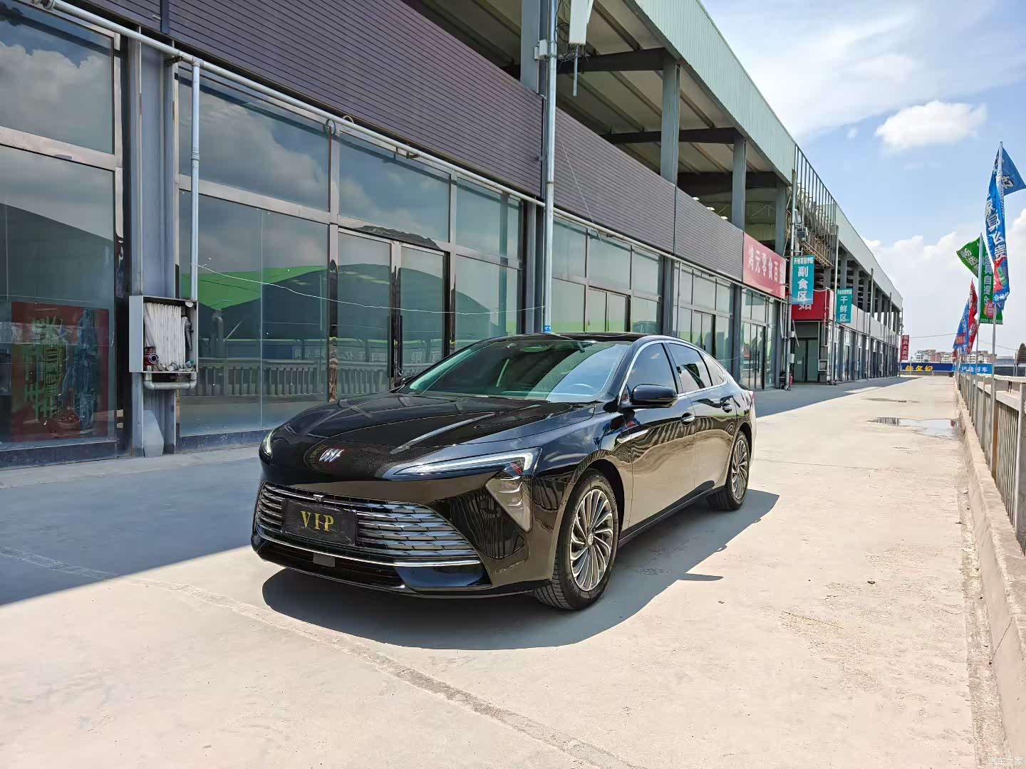 Buick LaCrosse, 2023 1