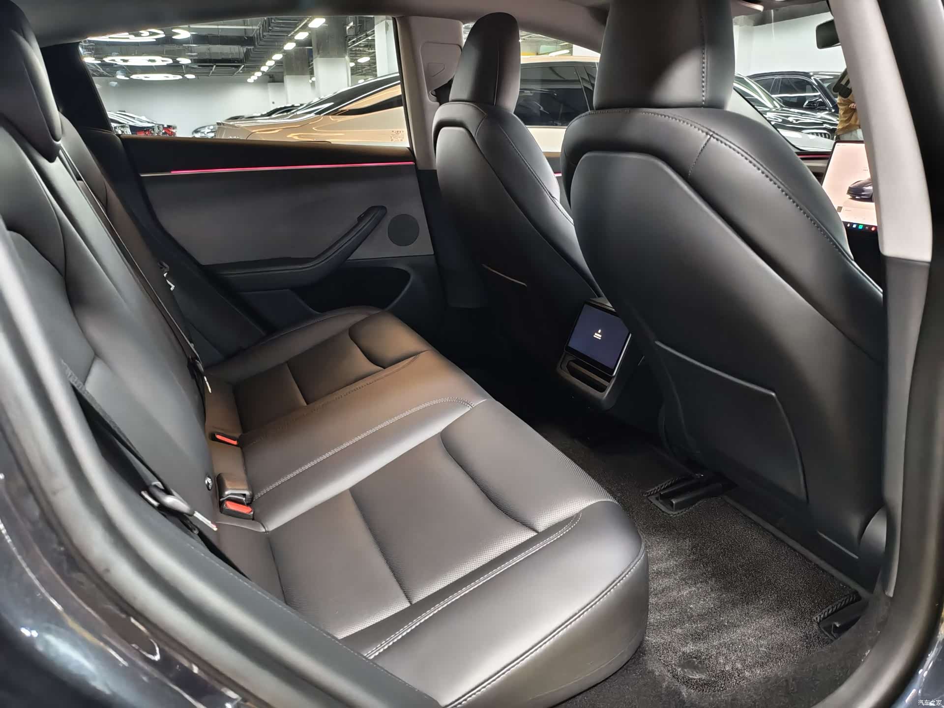 Tesla Model 3, 2023 12