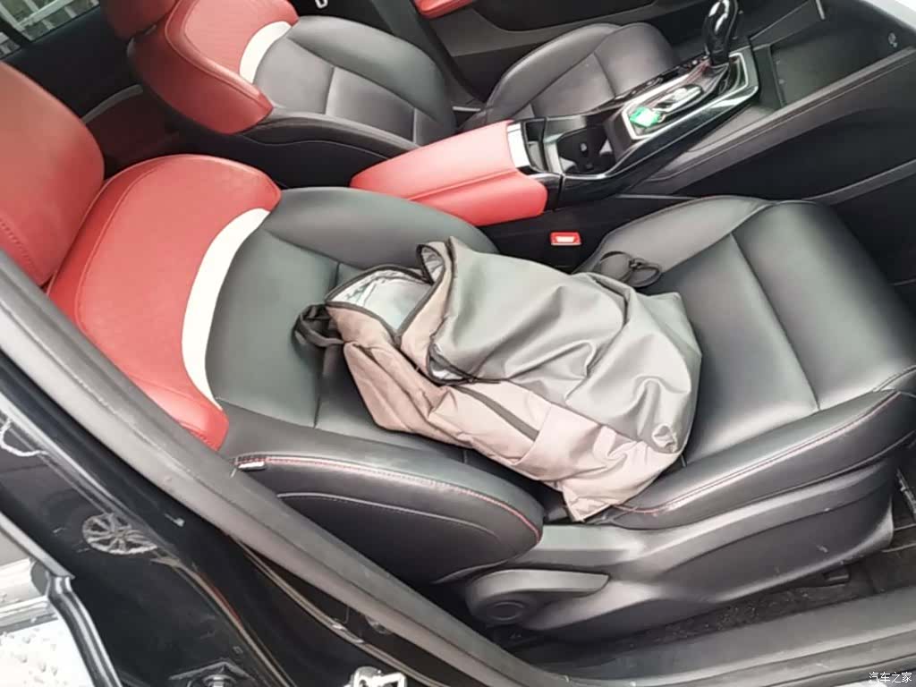 MG MG5, 2023 25